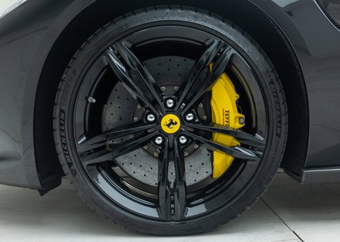 Ferrari GTC4 Lusso V12 