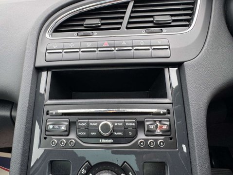 Peugeot 5008 1.6 5008 Allure e-HDi Semi-Auto 5dr 11