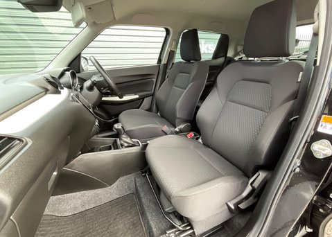 Suzuki Swift SZ-T DUALJET MHEV 12