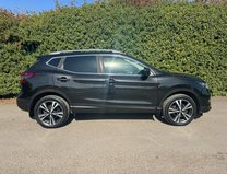 Nissan Qashqai 1.5 dCi N-Connecta SUV 5dr Diesel Manual Euro 6 (s/s) (110 ps) 29