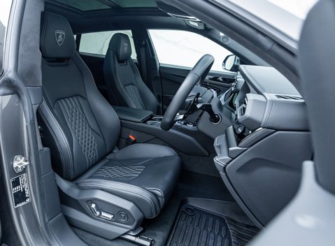 Lamborghini Urus SE 15