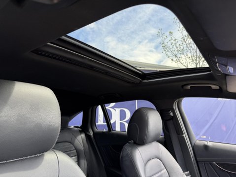 Mercedes-Benz EQC EQC 400 80kWh AMG Line (Premium Plus) SUV 5dr Electric Auto 4MATIC (408 ps) 51