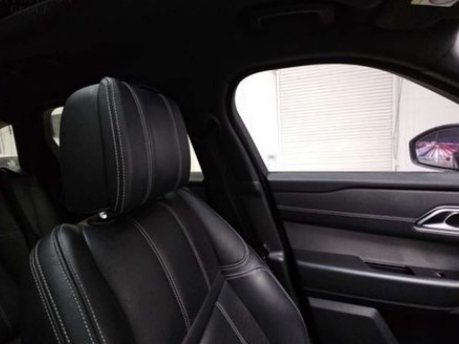 Land Rover Range Rover Velar 2.0 Range Rover Velar R-Dynamic HSE D240 Auto 4WD 5dr 13