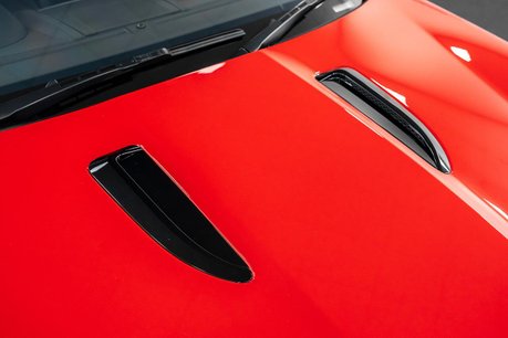 Jaguar F-Type 2.0i GPF R-Dynamic Coupe 2dr Petrol Auto Euro 6 (s/s) (300 ps) 32