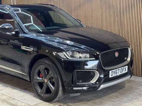 Jaguar F-Pace 3.0 F-PACE V6 S AWD D Auto 4WD 5dr 16