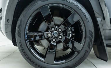 Land Rover Defender 110 V8 Carpathian Edition 27