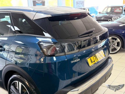 Peugeot 3008 1.6 13.2kWh Allure Premium e-EAT Euro 6 (s/s) 5dr 43