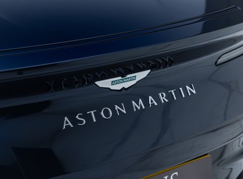 Aston Martin DB12 Volante 38