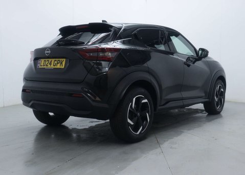 Nissan Juke 1.0 Juke N-Connecta DiG-T Semi-Auto 5dr 12