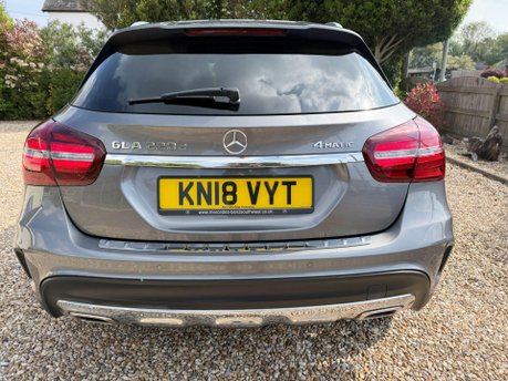 Mercedes-Benz GLA 2.1 GLA220d AMG Line (Premium Plus) 7G-DCT 4MATIC Euro 6 (s/s) 5dr 9