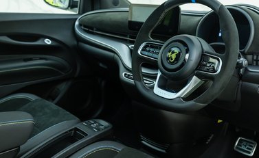 Abarth 500e Scorpionissima 10