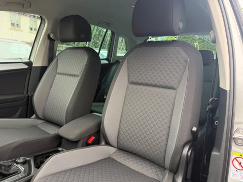 Volkswagen Tiguan 2.0 TDI SE Navigation DSG 4Motion Euro 6 (s/s) 5dr 55