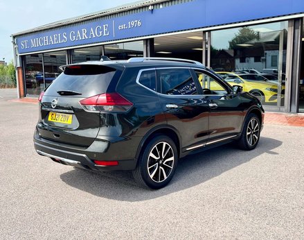 Nissan X-Trail 1.3 X-Trail Tekna DiG-T Semi-Auto 5dr 8