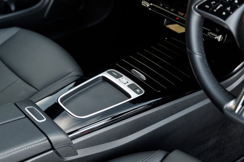 Mercedes-Benz CLA Class CLA 180 SPORT EXECUTIVE 31