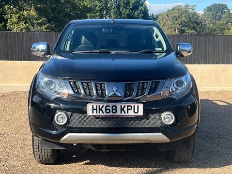 Mitsubishi L200 DI-D 4WD BARBARIAN DCB 7
