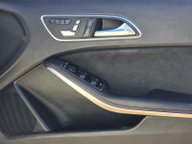 Mercedes-Benz A Class A 200 AMG LINE PREMIUM PLUS 25