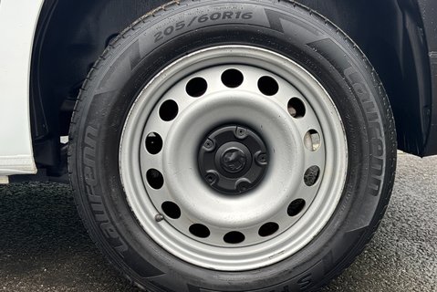 Vauxhall Combo L1H1 2300 100 ps Dynamic Panel Van - No VAT 23