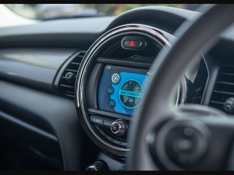 Mini Hatch 1.5 Cooper Classic 5dr 20