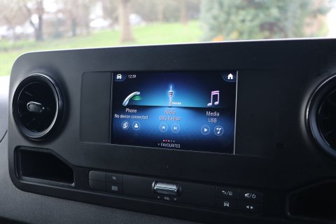 Mercedes-Benz Sprinter 2.0 CDI PremiumFWD L2 H2 150 ps 16