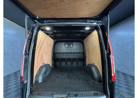 Ford Transit Custom 2.0 300 EcoBlue Limited Crew Van Double Cab 5dr Diesel Manual L2 H1 Euro 6 46