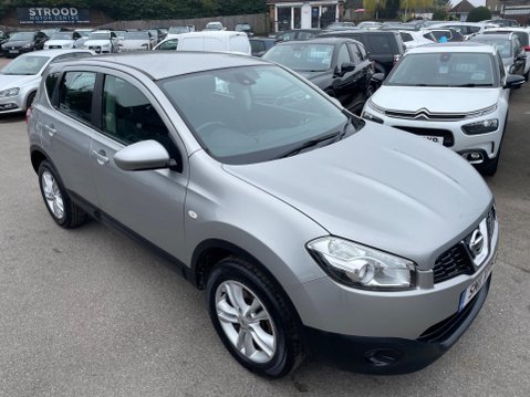 Nissan Qashqai 1.6 Acenta 2WD Euro 5 (s/s) 5dr 8