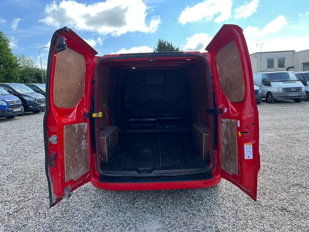 Ford Transit Custom SWB L1H1 (SOLD) Limited 300 Air Con Alloys Sensors EURO 6 9