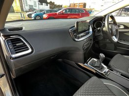 Kia Xceed 1.0 XCeed Connect ISG 5dr 17