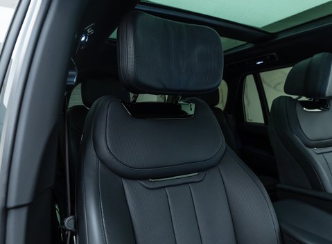 Land Rover Range Rover P530 SV 15