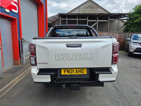 Isuzu D-Max V-CROSS DCB AUTO 7