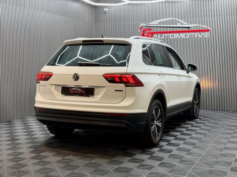 Volkswagen Tiguan 2.0 TDI SE Navigation 4Motion Euro 6 (s/s) 5dr 8