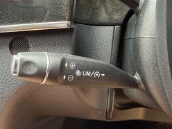 Mercedes-Benz E Class 2.1 E220 SE CDi Auto 5dr 44