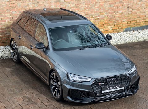 Audi RS4 Avant Sport Edition 8