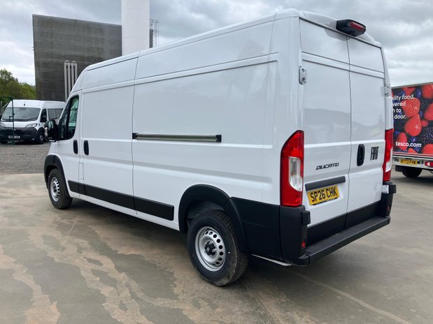 Fiat Ducato 35 L3H2 STANDARD Panel Van *pre-reg* 6