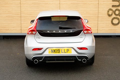 Volvo V40 T2 R-DESIGN EDITION 6