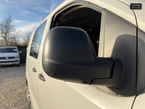 Peugeot Expert Crew Cab SWB L1H1 Blue Hdi Professional Compact EURO 6 NO VAT 15