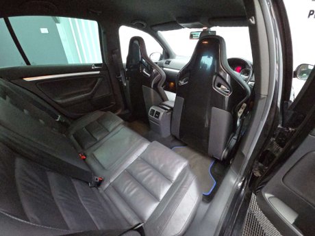 Volkswagen Golf 3.2 V6 R32 Hatchback 5dr Petrol DSG 4Motion (233 g/km, 247 bhp) 19