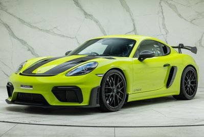 Porsche Cayman GT4 RS (718)