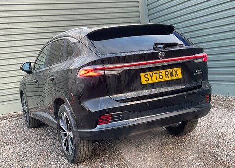 MG HS 1.5 T-GDI HYBRID+ TROPHY 14