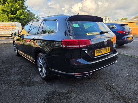 Volkswagen Passat 2.0 Passat R-Line TDI BlueMotion Technology 5dr 8
