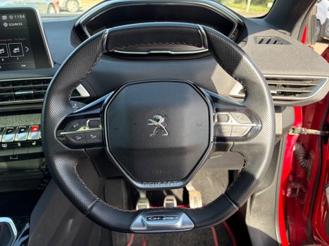 Peugeot 3008 1.5 BLUEHDI GT LINE PREMIUM 13