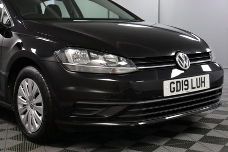 Volkswagen Golf S TSI 16