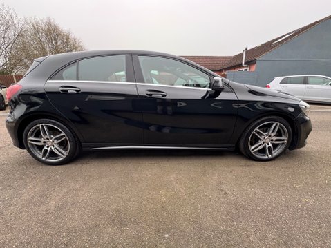 Mercedes-Benz A Class A 200 D AMG LINE PREMIUM 5