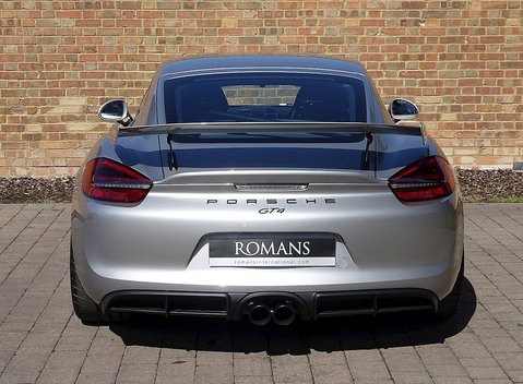 Porsche Cayman GT4 10