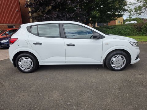 Dacia Sandero 1.0 Sandero Essential SCe 5dr 43