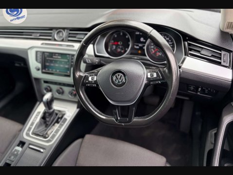 Volkswagen Passat 2.0 Passat SE Business TDI BlueMotion Technology Semi-Auto 5dr 18