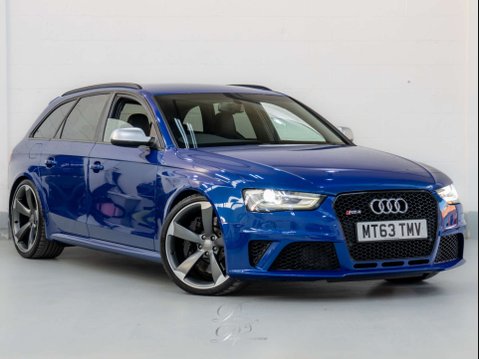 Audi RS4 4.2 RS 4 FSI Quattro Auto 4WD 5dr 5