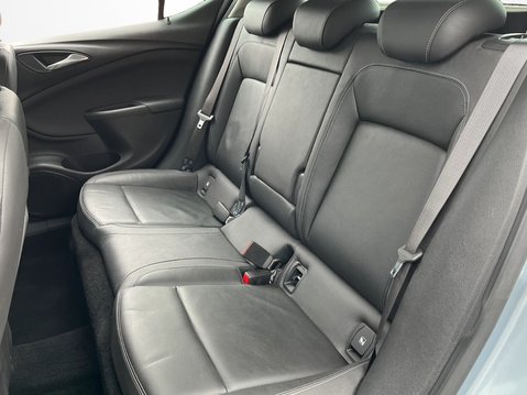 Vauxhall Astra 1.4T 16V 150 Elite 5dr Auto 34