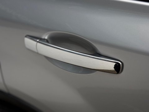 Nissan X-Trail 2.0 dCi Tekna Auto 4WD Euro 5 5dr (AVM) 25