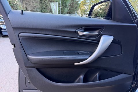 BMW 1 Series M135I - 3 OWNERS - 10 SERVICES - SUNROOF -4 MICHELINS -CRUISE CONTROL 24