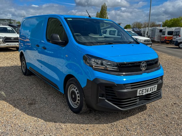 Vauxhall Vivaro SWB L1H1 Low Roof Prime Air Con Sensors SELECT 4